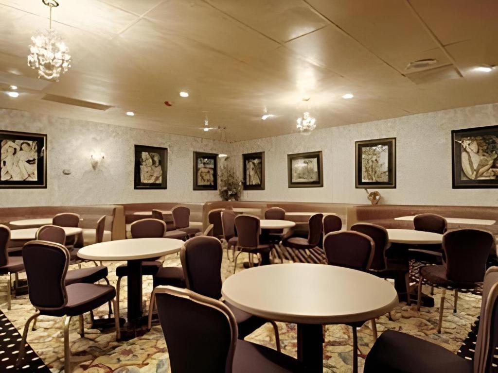 拉斯维加斯 夏利马尔青年旅馆酒店 外观 照片